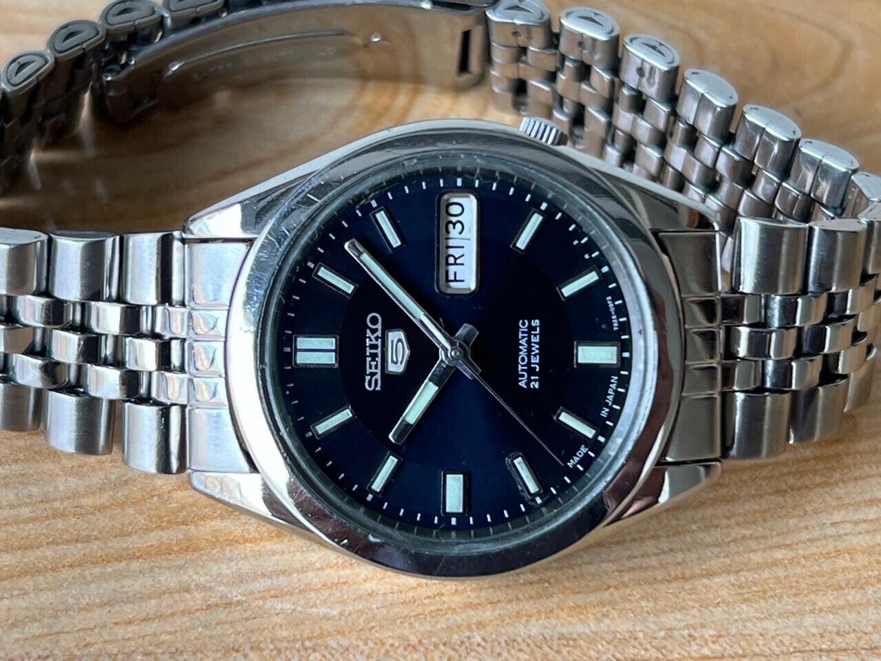 Seiko 5 Blue Dial 7s26-00x0 Automatic 21 Jewels 36mm Men’s Watch, Perfect