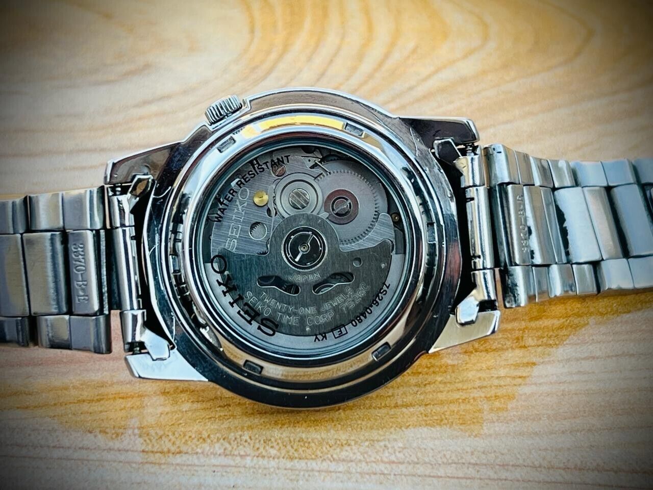 Seiko 5 Automatic 21 Jewels Gold Dial, 7S26-02W0 39mm Men’s Watch