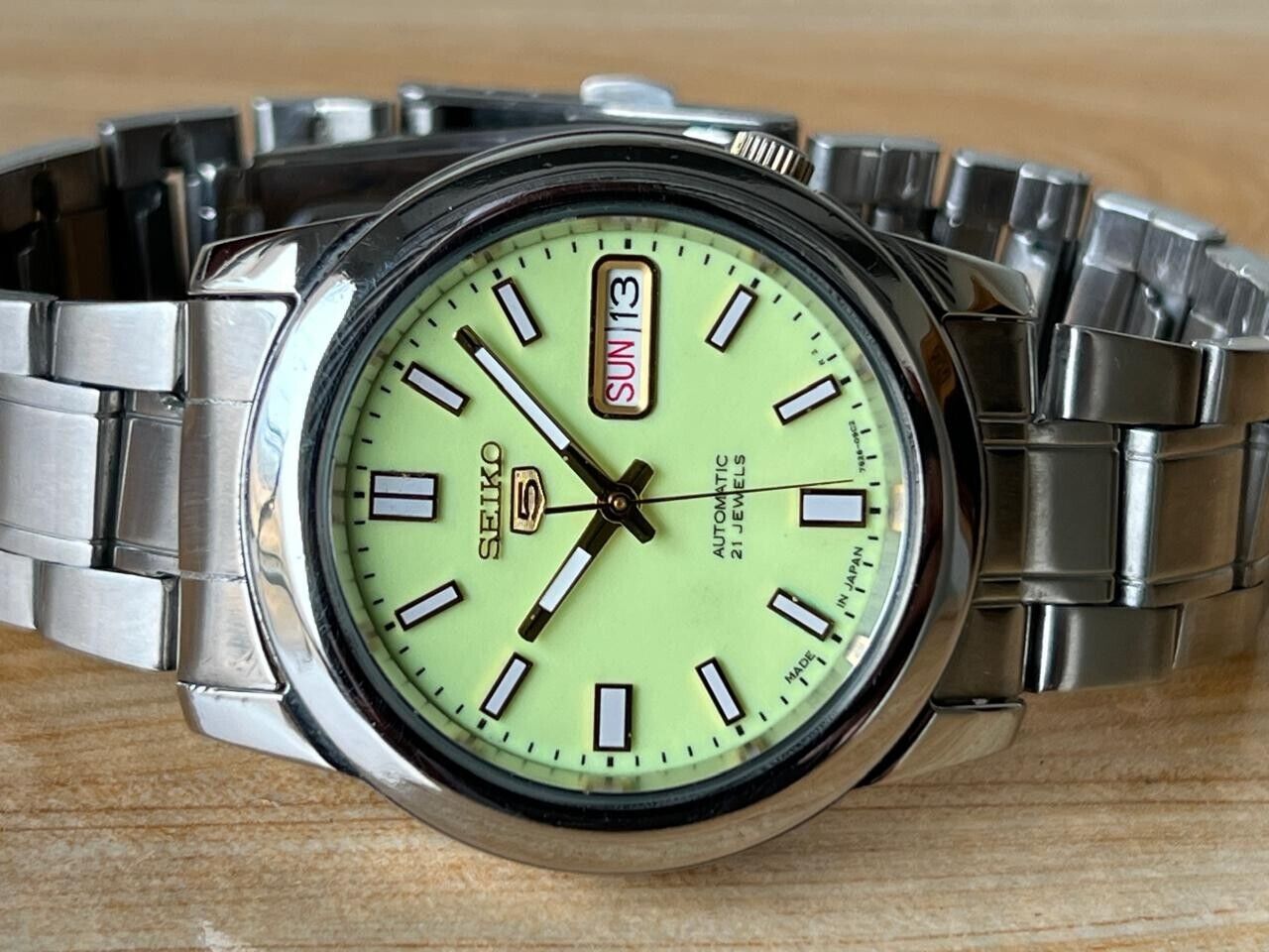 Seiko 5 Lume Dial 7s26-02w0 Automatic 21 Jewels 39mm Men’s Watch, Perfect