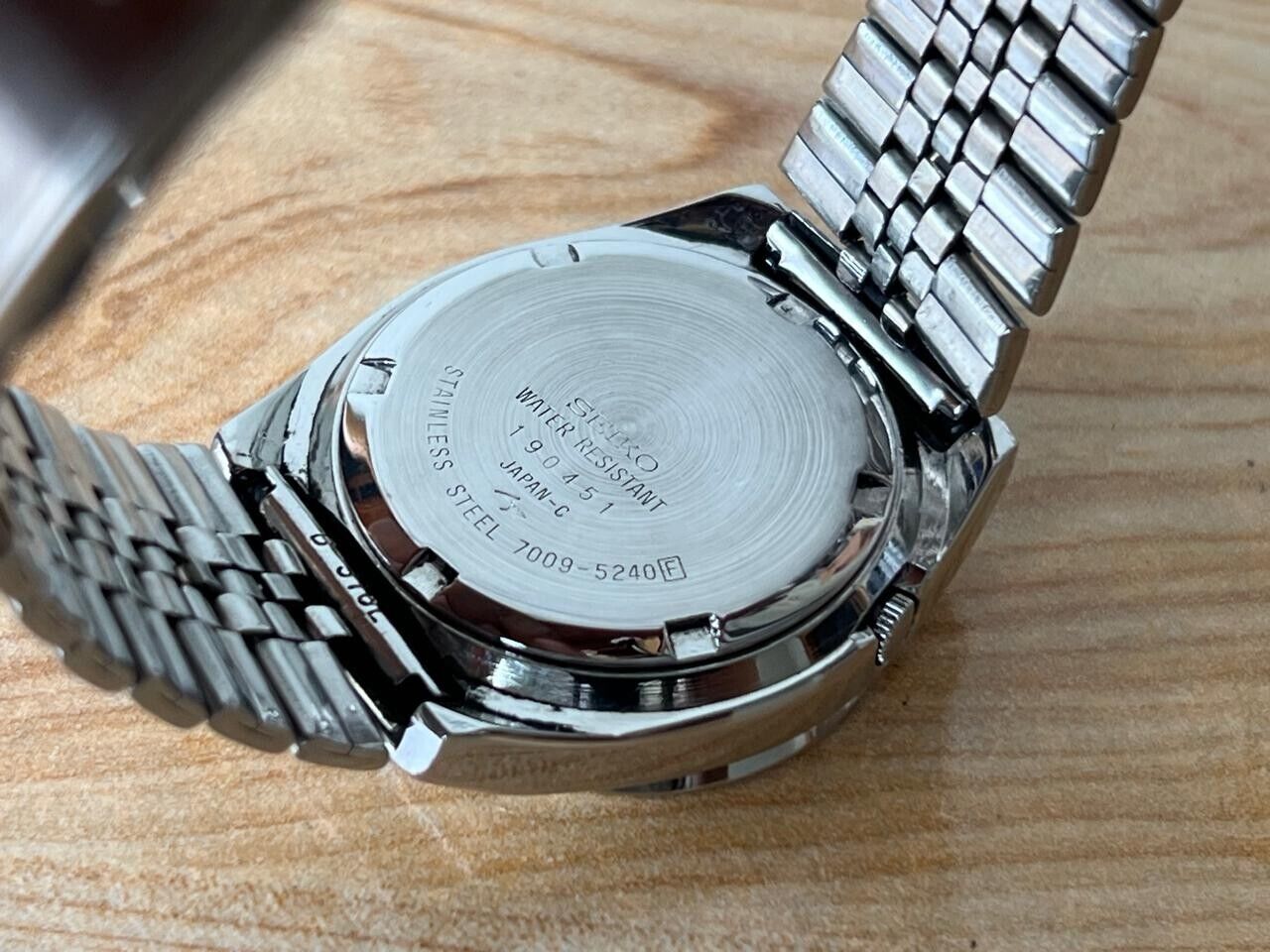 Vintage Seiko 5 Blue Dial 7009-5240 Automatic 38mm Men’s Watch, Perfect