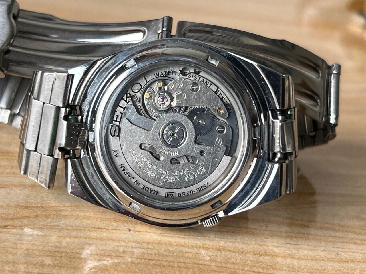 Seiko 5 Silver Dial 7s26-02s0 Automatic 21 Jewels 37mm Men’s Watch, Perfect