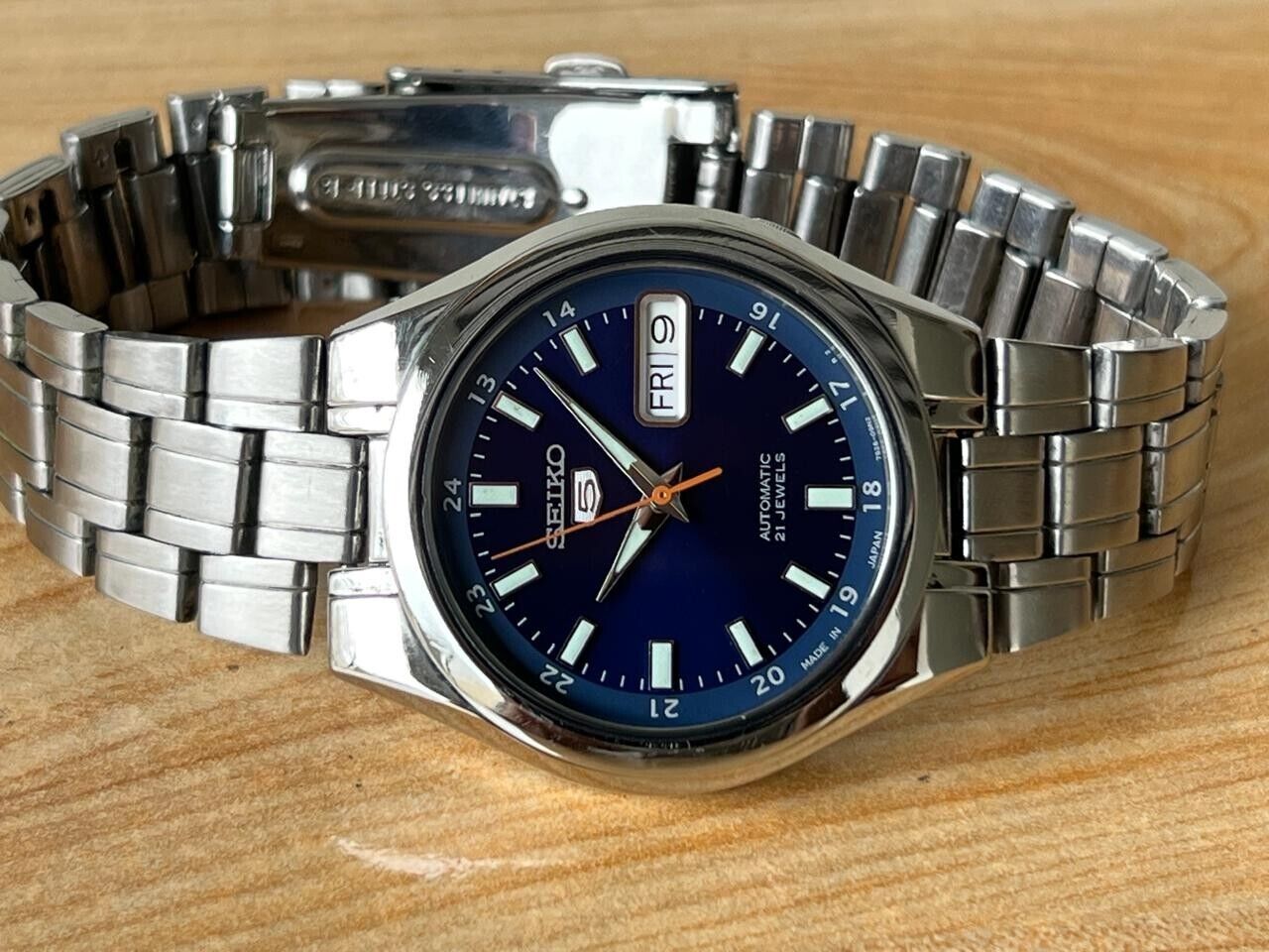 Seiko 5 Black Dial 7s26-02s0 Automatic 21 Jewels 36mm Men’s Watch, Perfect