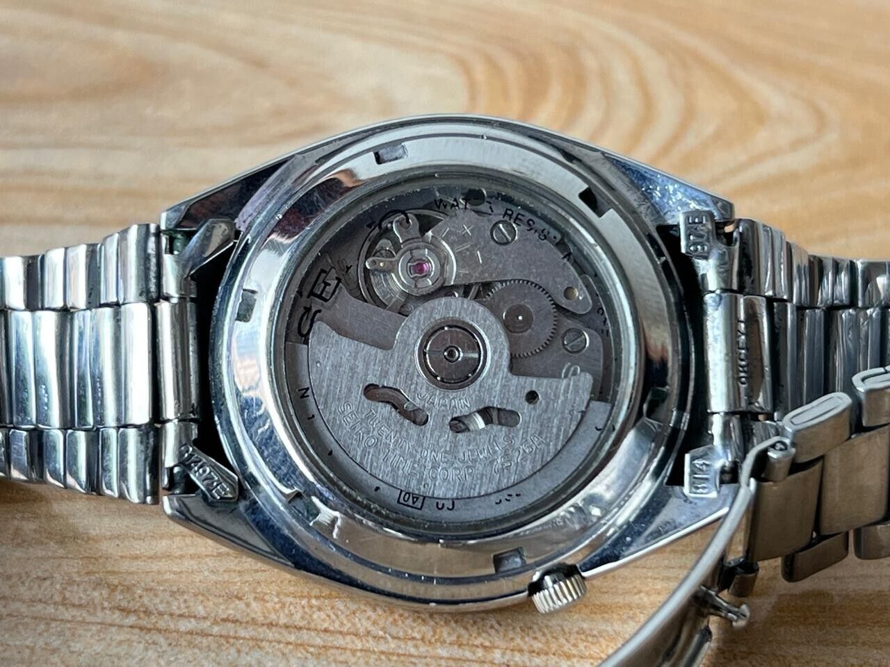 Seiko 5 Gold Dial 7s26 Automatic 21 Jewels 37mm Men’s Watch, Perfect