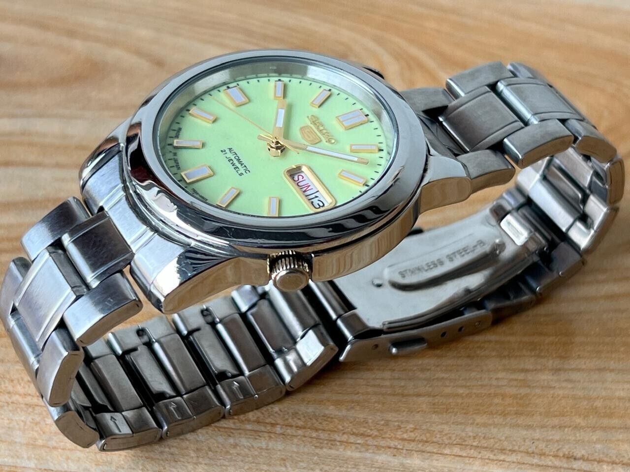 Seiko 5 Lume Dial 7s26-02w0 Automatic 21 Jewels 39mm Men’s Watch, Perfect