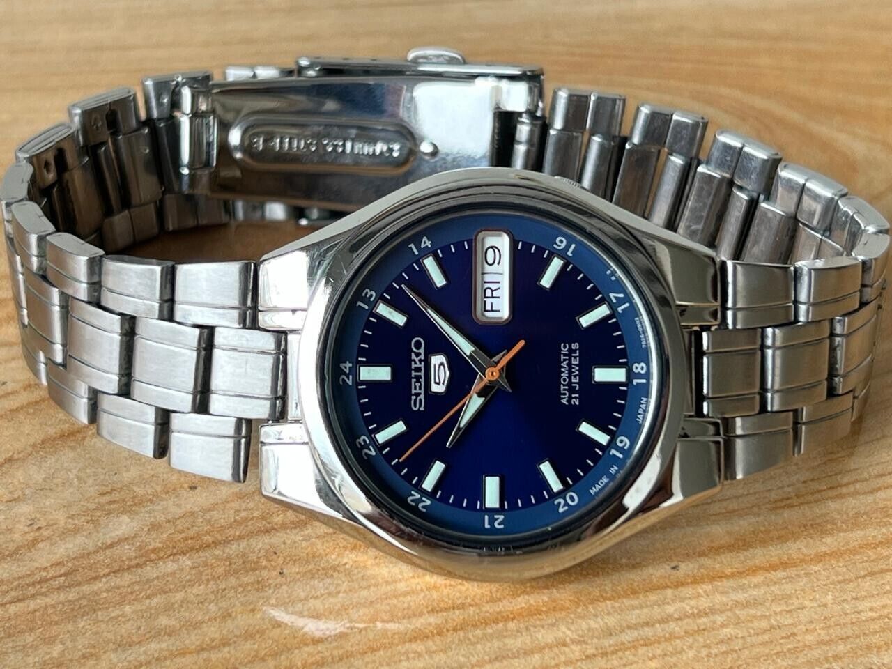 Seiko 5 Black Dial 7s26-02s0 Automatic 21 Jewels 36mm Men’s Watch, Perfect