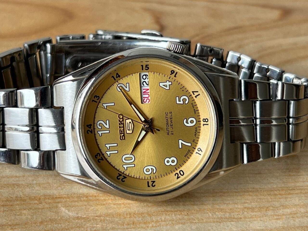 Seiko 5 Gold Dial 7s26-02c0 Automatic 21 Jewels 35mm Men’s Watch, Perfect