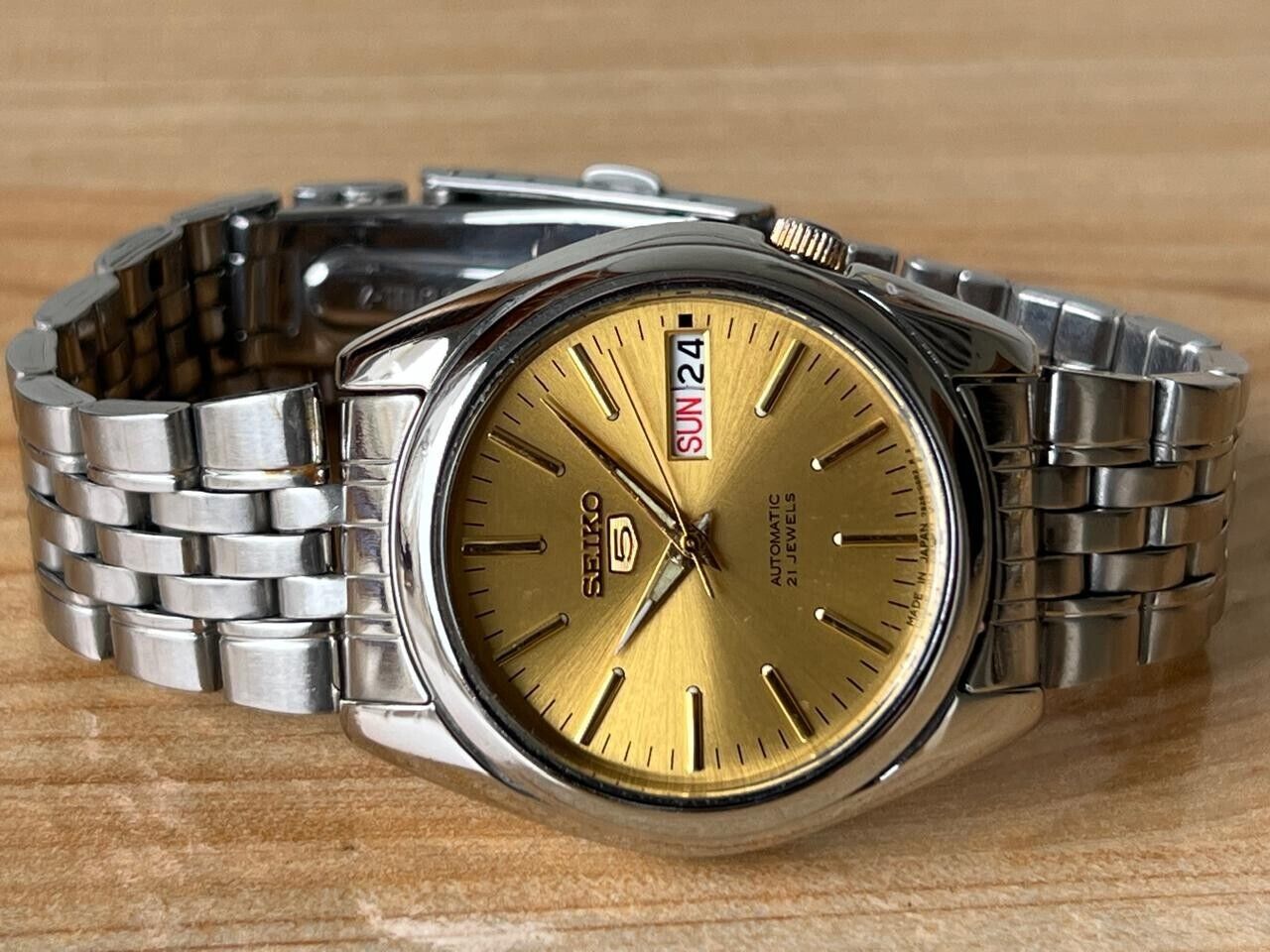 Seiko 5 Gold Dial 7s26-01r0 Automatic 21 Jewels 37mm Men’s Watch, Perfect