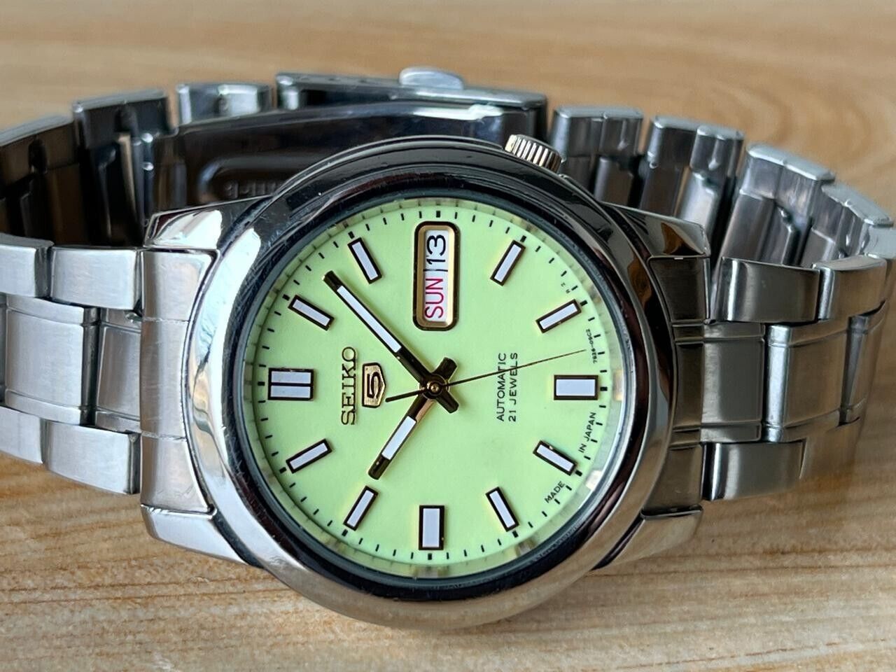Seiko 5 Lume Dial 7s26-02w0 Automatic 21 Jewels 39mm Men’s Watch, Perfect