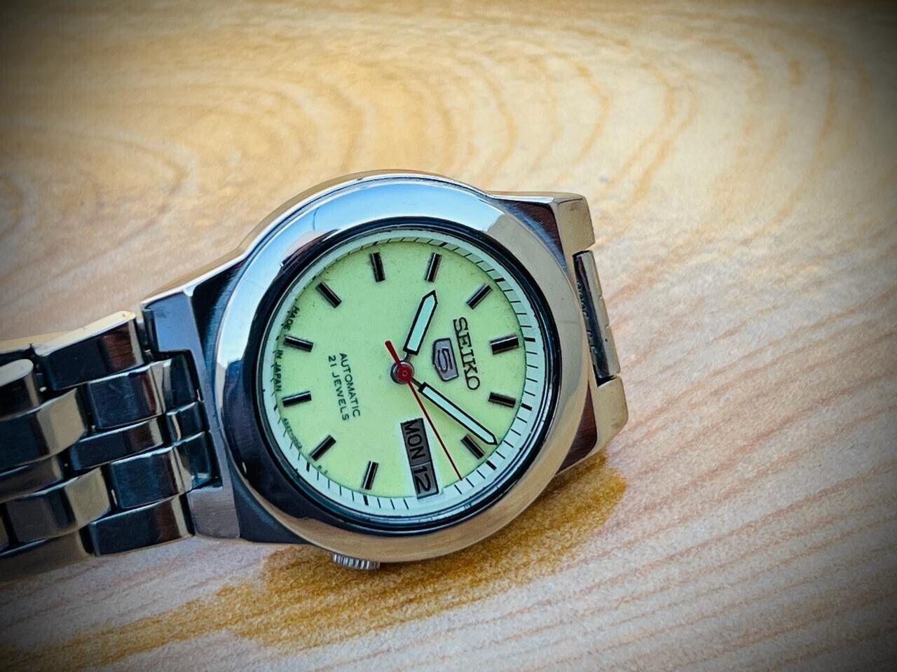 Vintage Seiko 5 Automatic Radium Dial 4227-00H0 Unisex Watch 32mm