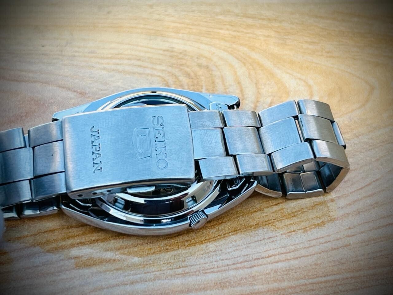 Seiko 5 Automatic 21 Jewels White Dial 7S26-0590 Mens Watch 37mm