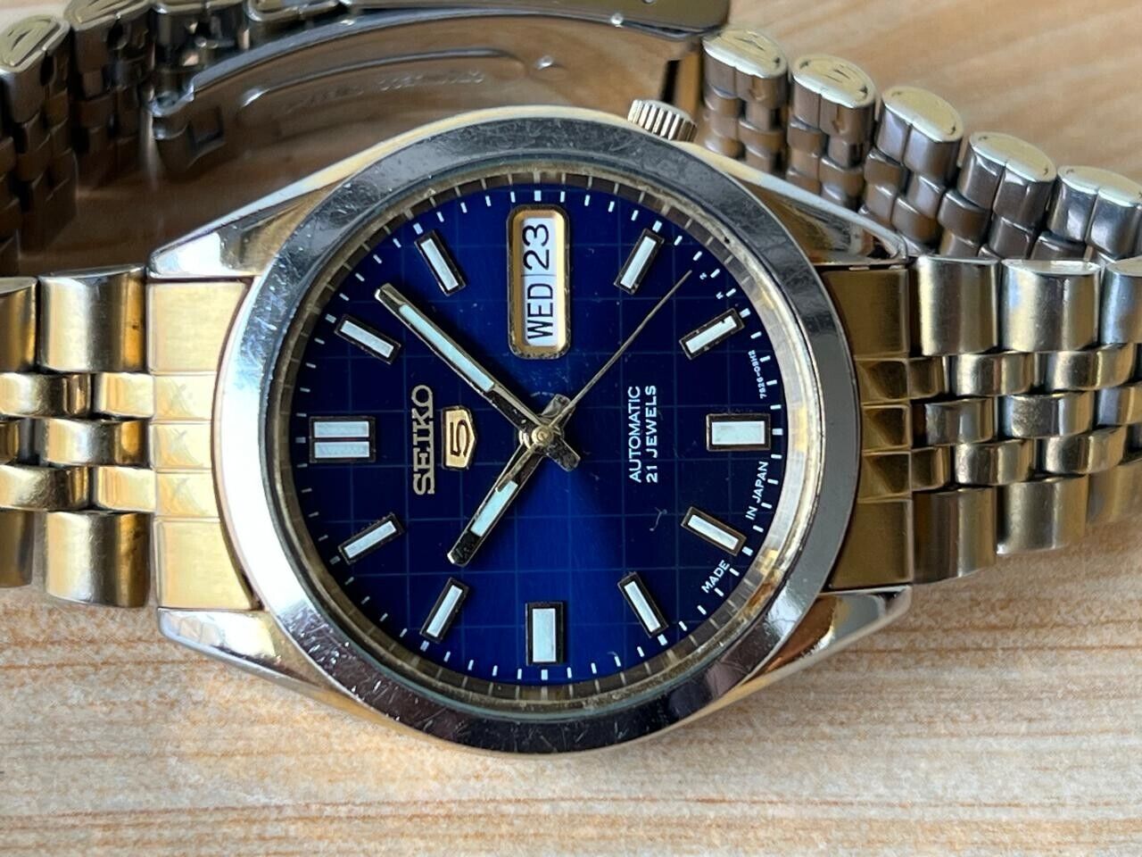 Seiko 5 Blue Dial 7s26-00x0 Automatic 21 Jewels 36mm Men’s Watch, Perfect