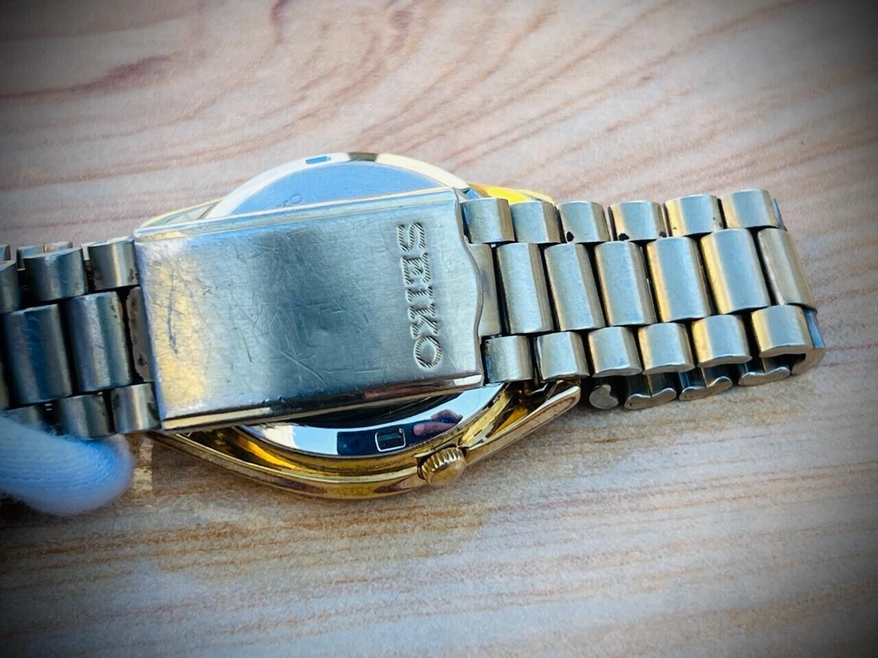 Vintage Seiko 5 Automatic Radium Dial 21 Jewels 7s26-6000 Japan 34mm