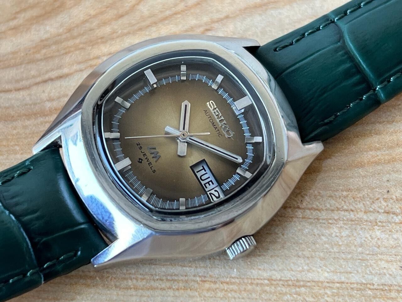 Vintage Seiko LM 25 Jewels RARE Dial 5606-5140 Automatic Mens Watch, 35mm