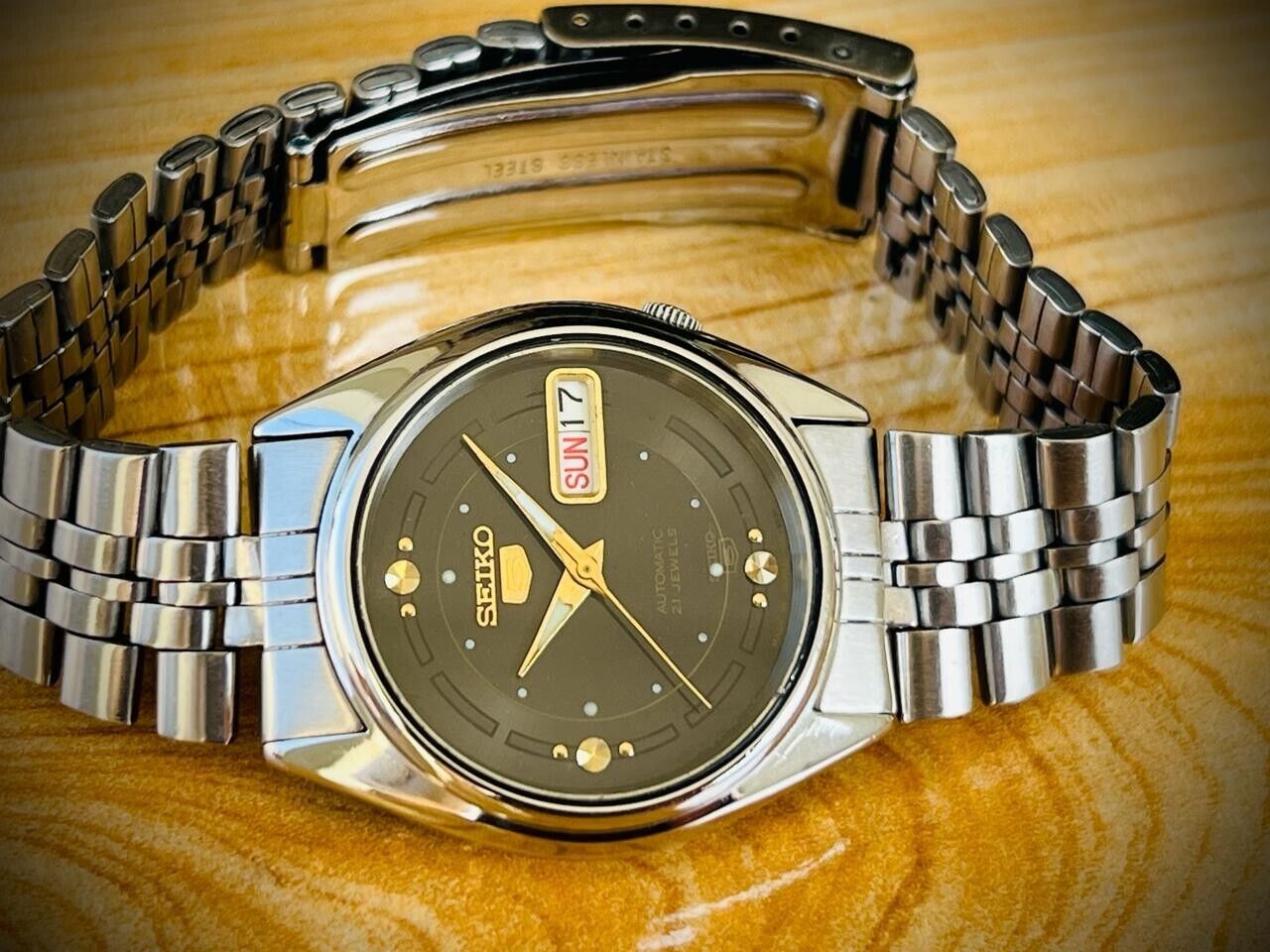 Vintage Seiko 5 Automatic 21 Jewels 7s26-6000 Japan 35mm