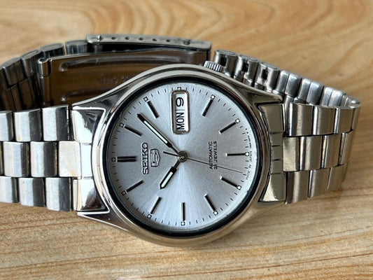 Vintage Seiko 5 Silver Dial 7s26-0590 Automatic 35mm Men’s Watch, Perfect