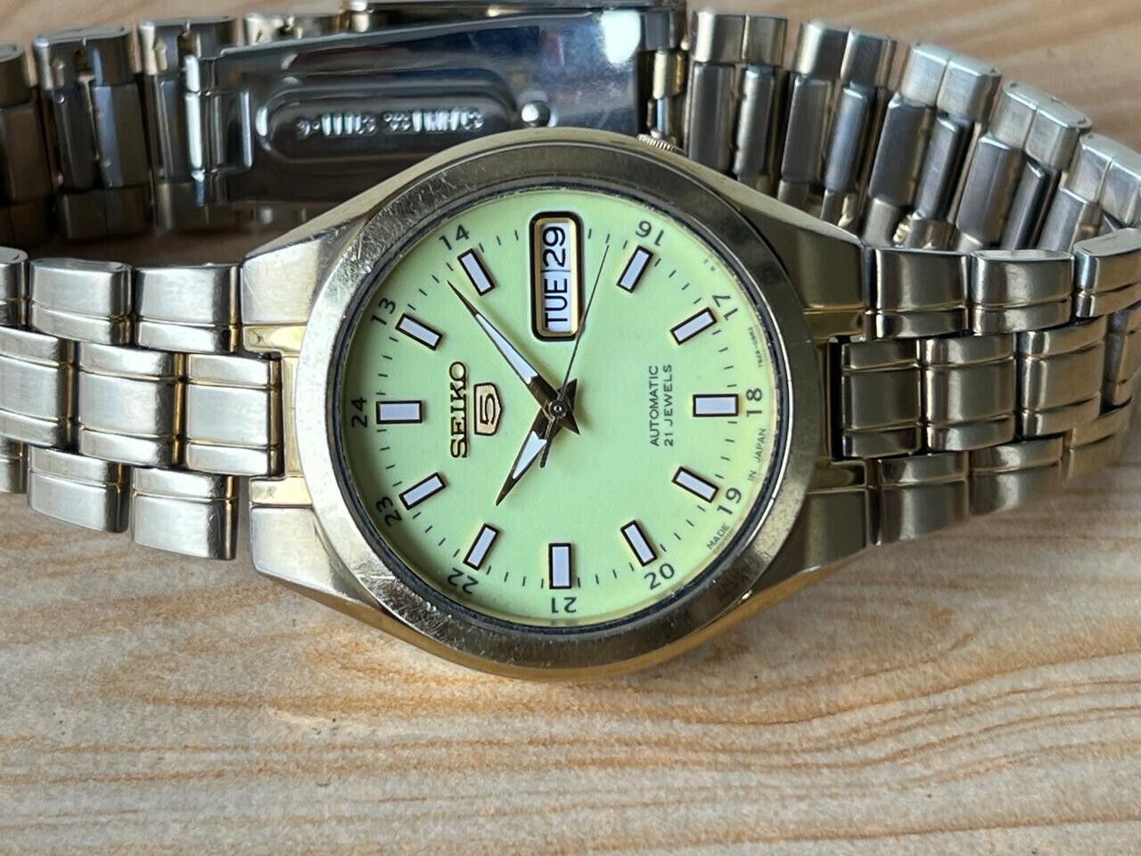 Seiko 5 Lume Dial 7s26-03e0 Automatic 21 Jewels 36mm Men’s Watch, Perfect