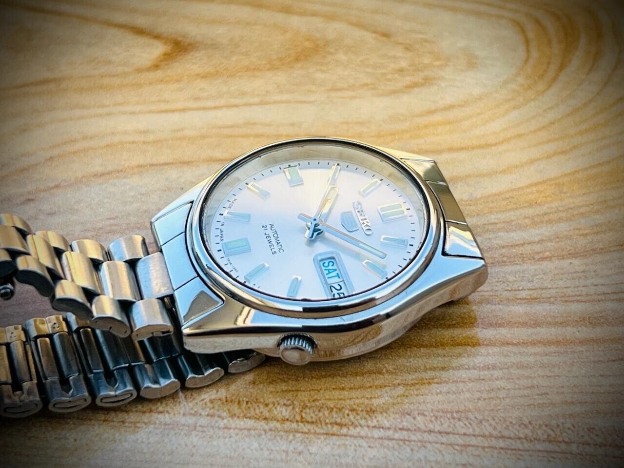 Vintage Seiko 5 Automatic Grey Dial 21 Jewels 7s26-6000 Japan 35mm #802