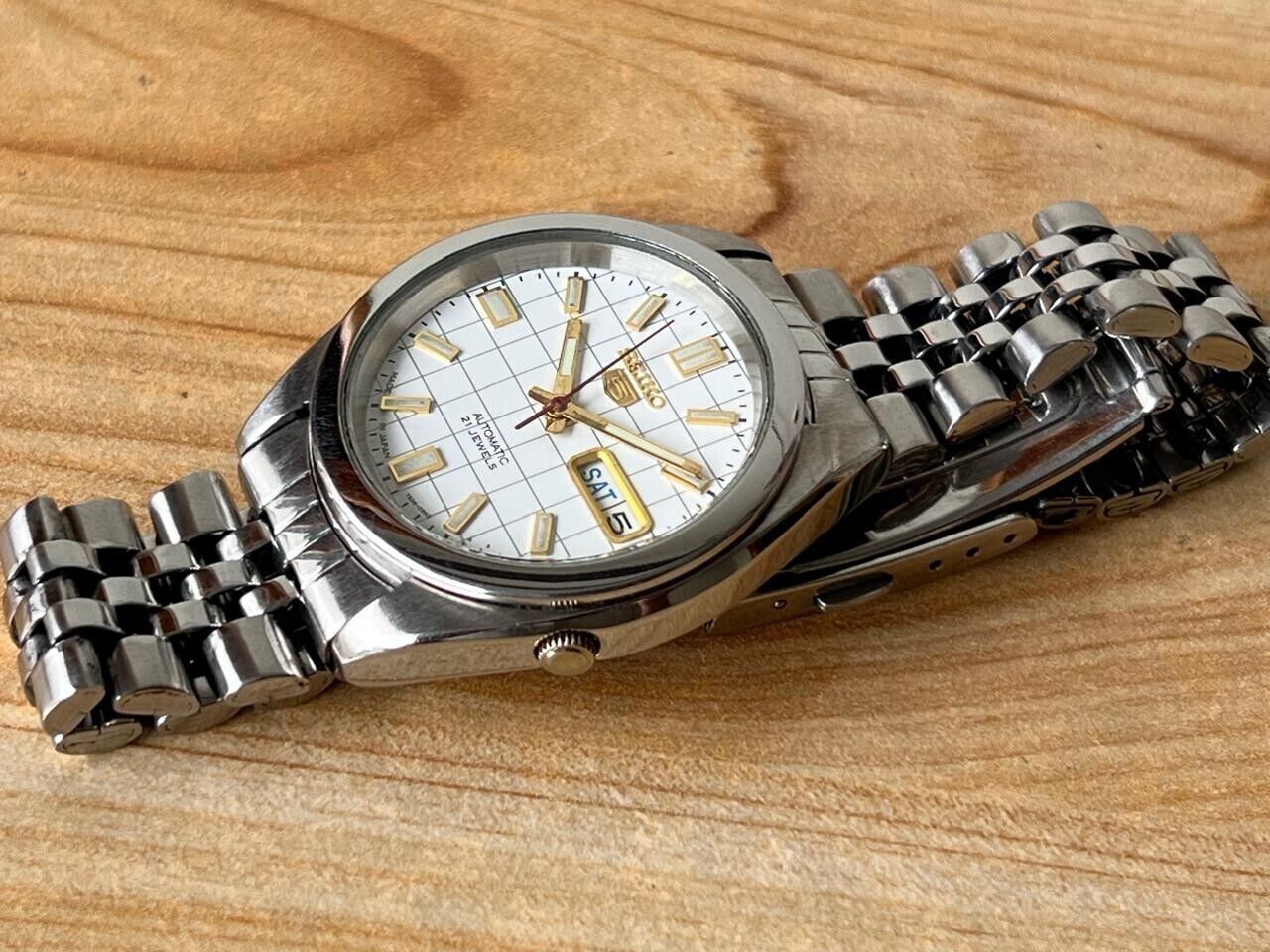 Seiko 5 White Dial 7s26-02c0 Automatic 21 Jewels 37mm Men’s Watch, Perfect