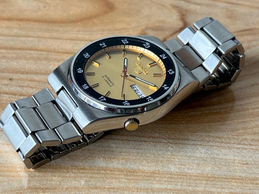 Seiko 5 Railway Dial 7s26-0530 Automatic 21 Jewels 37mm Men’s Watch, Perfect