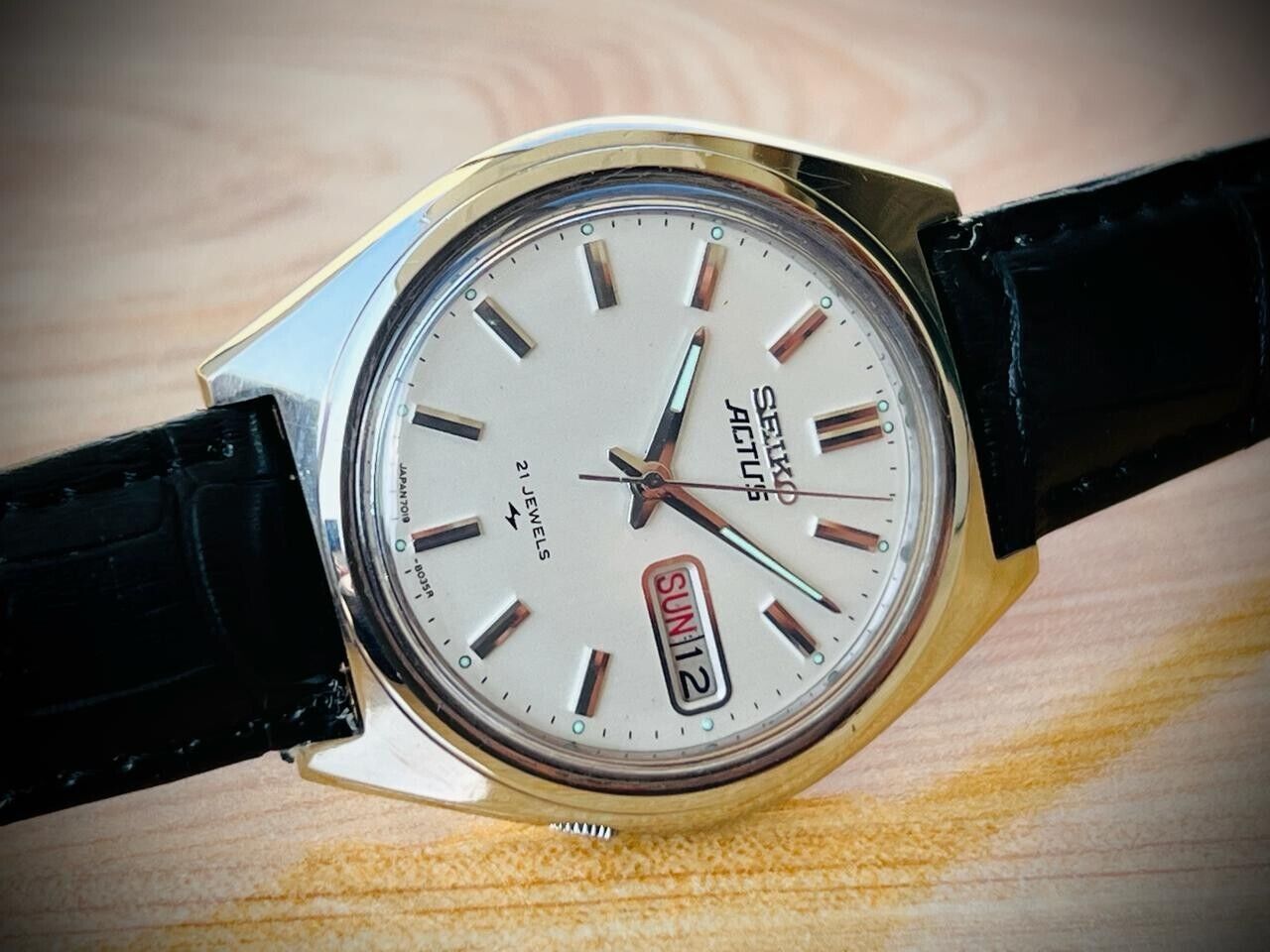 Vintage Seiko Actus 21 Jewels Automatic 7019-8010 Japan 39mm