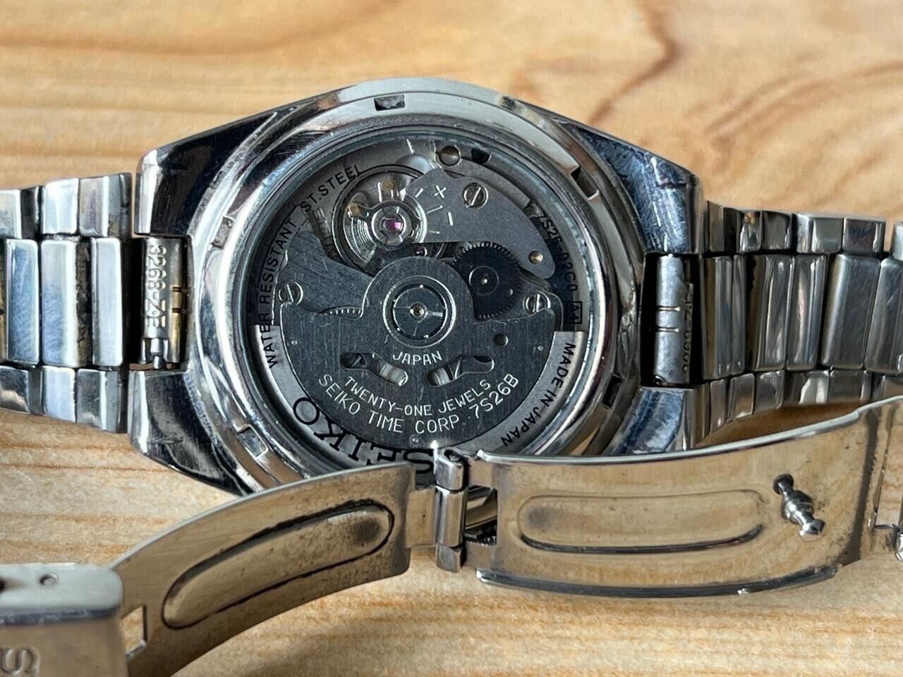 Seiko 5 Gold Dial 7s26-02c0 Automatic 21 Jewels 35mm Men’s Watch, Perfect