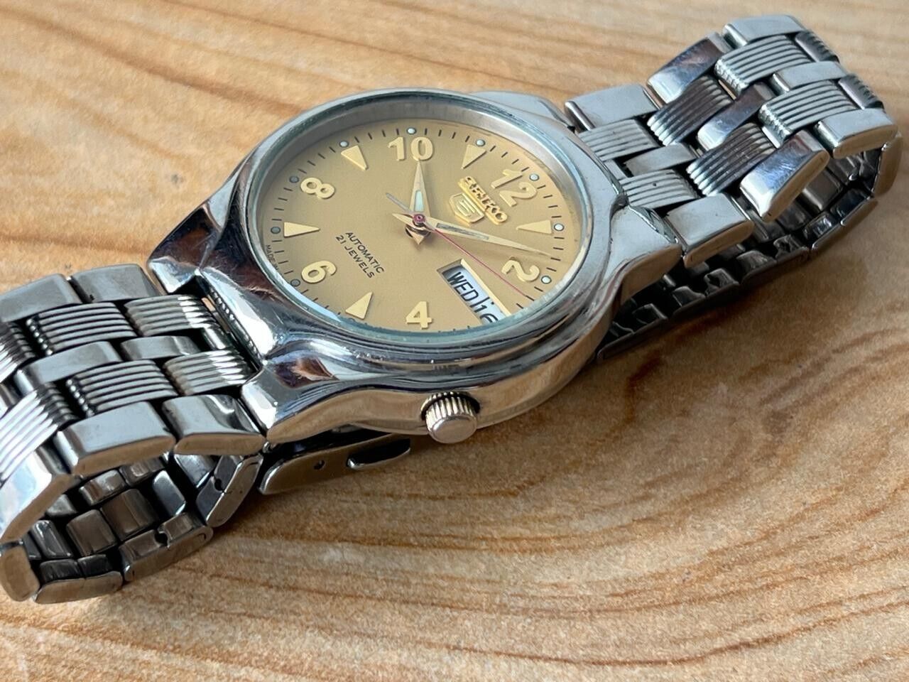 Seiko 5 RARE Dial 7s26-01r0 Automatic 21 Jewels 35mm Men’s Watch, Perfect