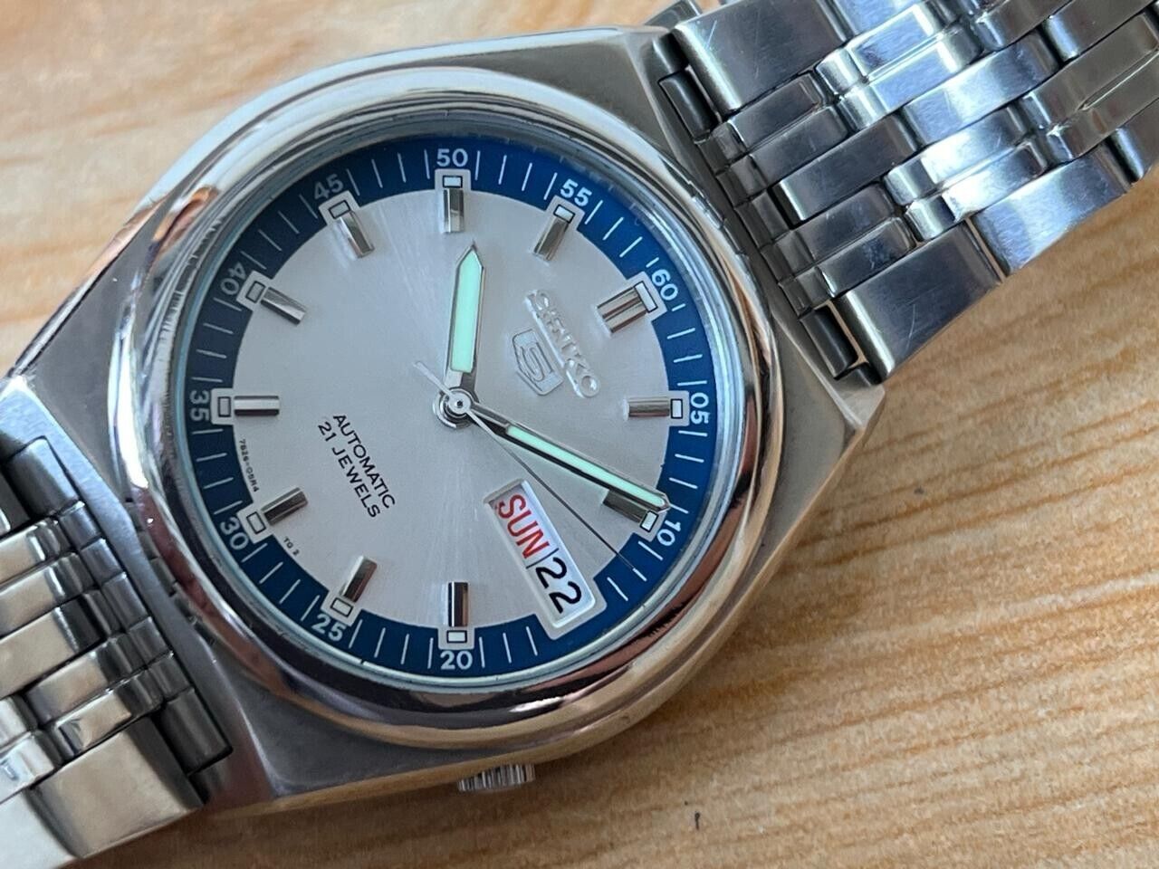 Seiko 5 Rare Dial 7s26-02e0 Automatic 21 Jewels 37mm Men’s Watch, Perfect