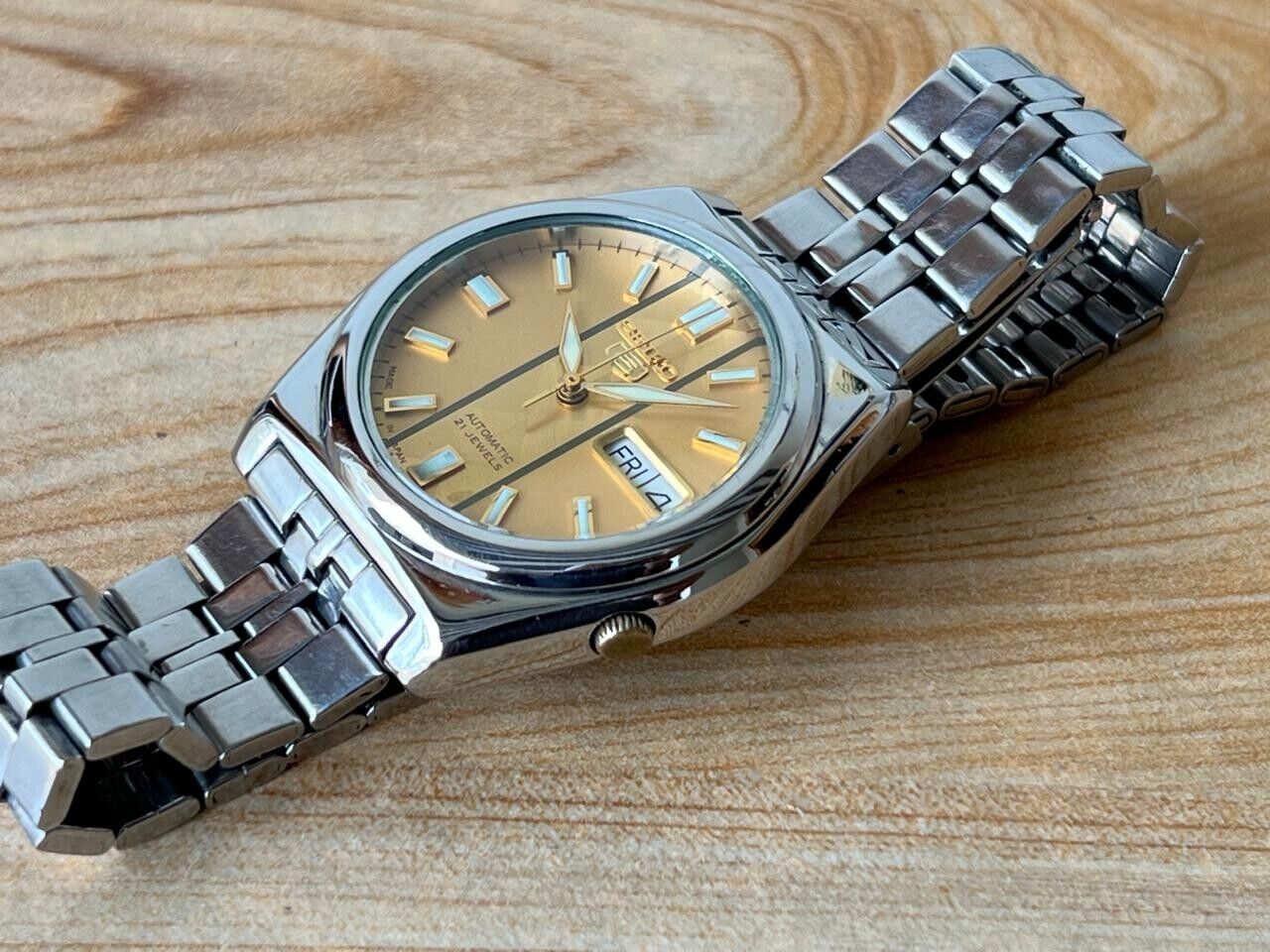 Seiko 5 Gold Dial 7s26-02s0 Automatic 21 Jewels 37mm Men’s Watch, Perfect