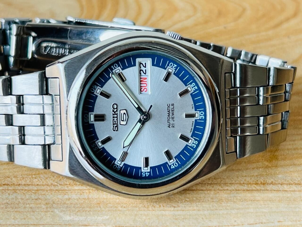 Seiko 5 Rare Dial 7s26-02e0 Automatic 21 Jewels 37mm Men’s Watch, Perfect