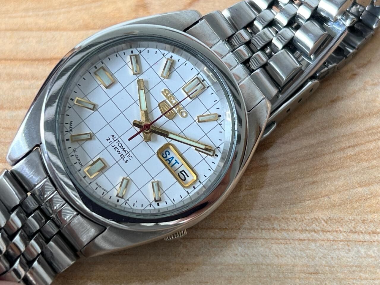 Seiko 5 White Dial 7s26-02c0 Automatic 21 Jewels 37mm Men’s Watch, Perfect