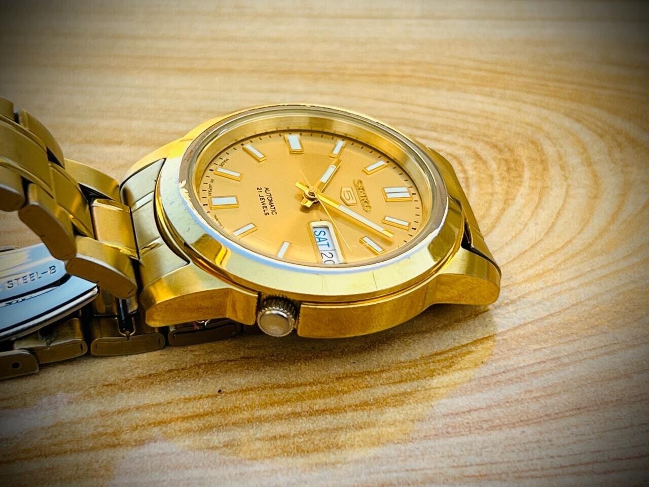 Seiko 5 Automatic 21 Jewels Gold Dial, 7S26-02W0 39mm Men’s Watch