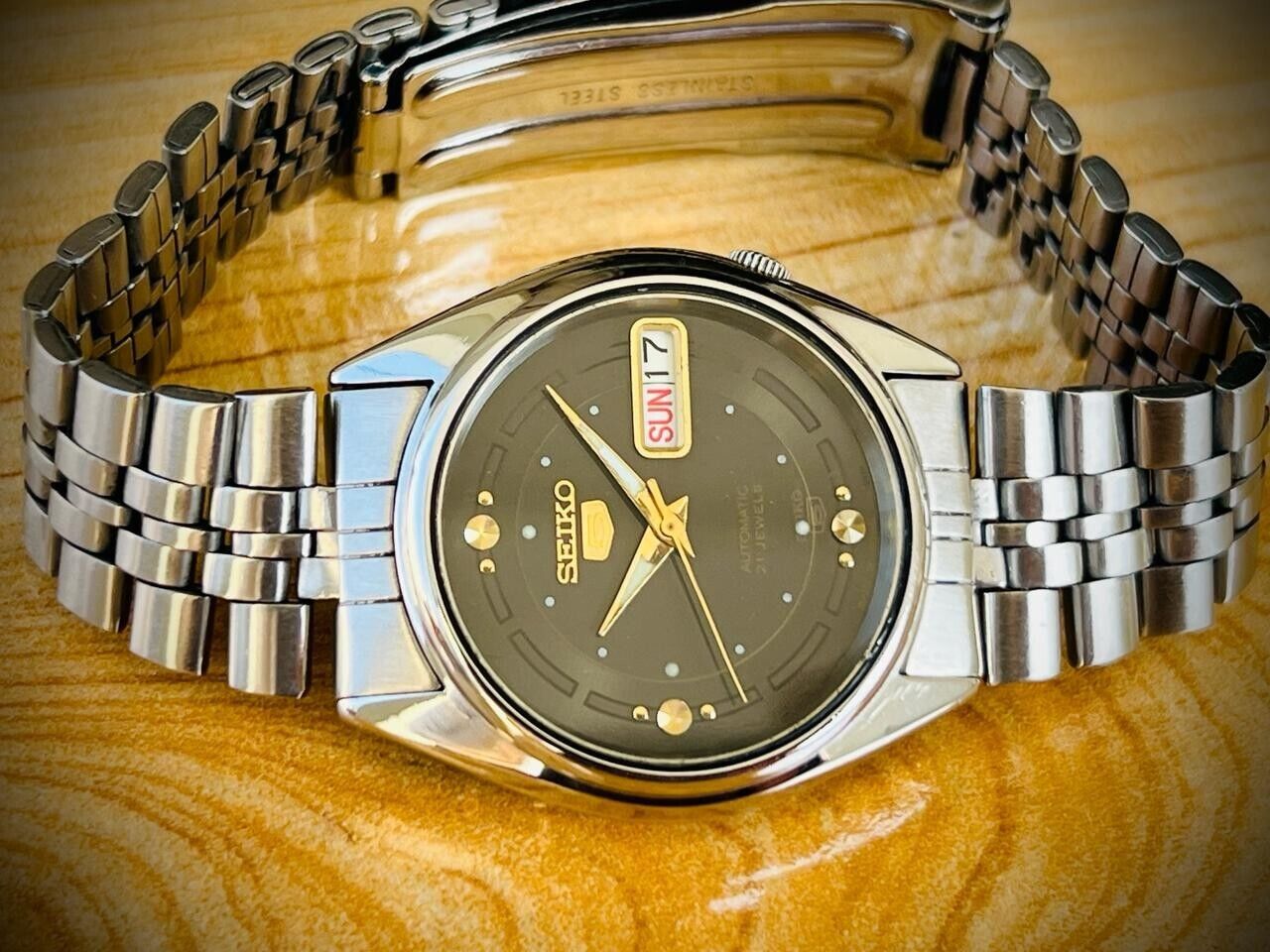 Vintage Seiko 5 Automatic 21 Jewels 7s26-6000 Japan 35mm