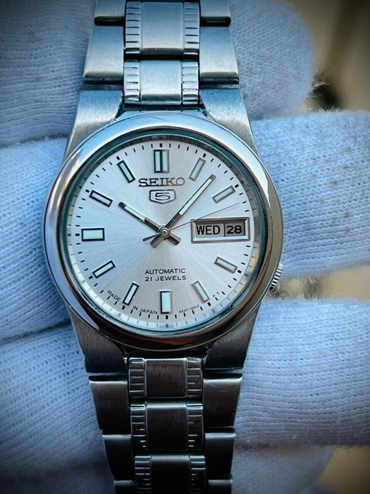 Vintage Seiko 5 Automatic Silver Dial Unisex Watch 32mm