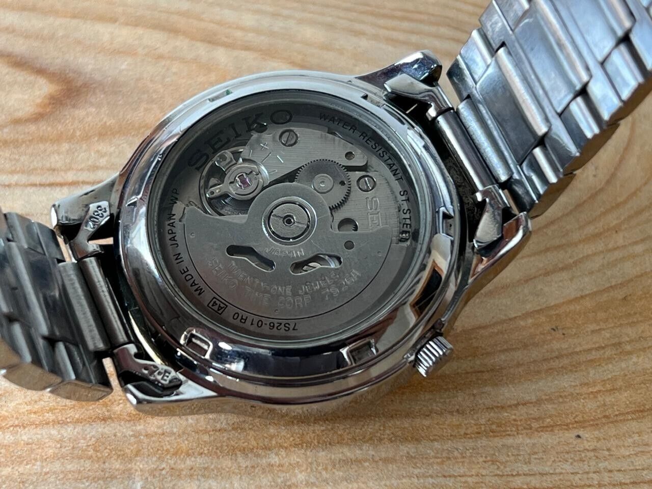 Seiko 5 Gold Dial 7s26-01r0 Automatic 21 Jewels 37mm Men’s Watch, Perfect