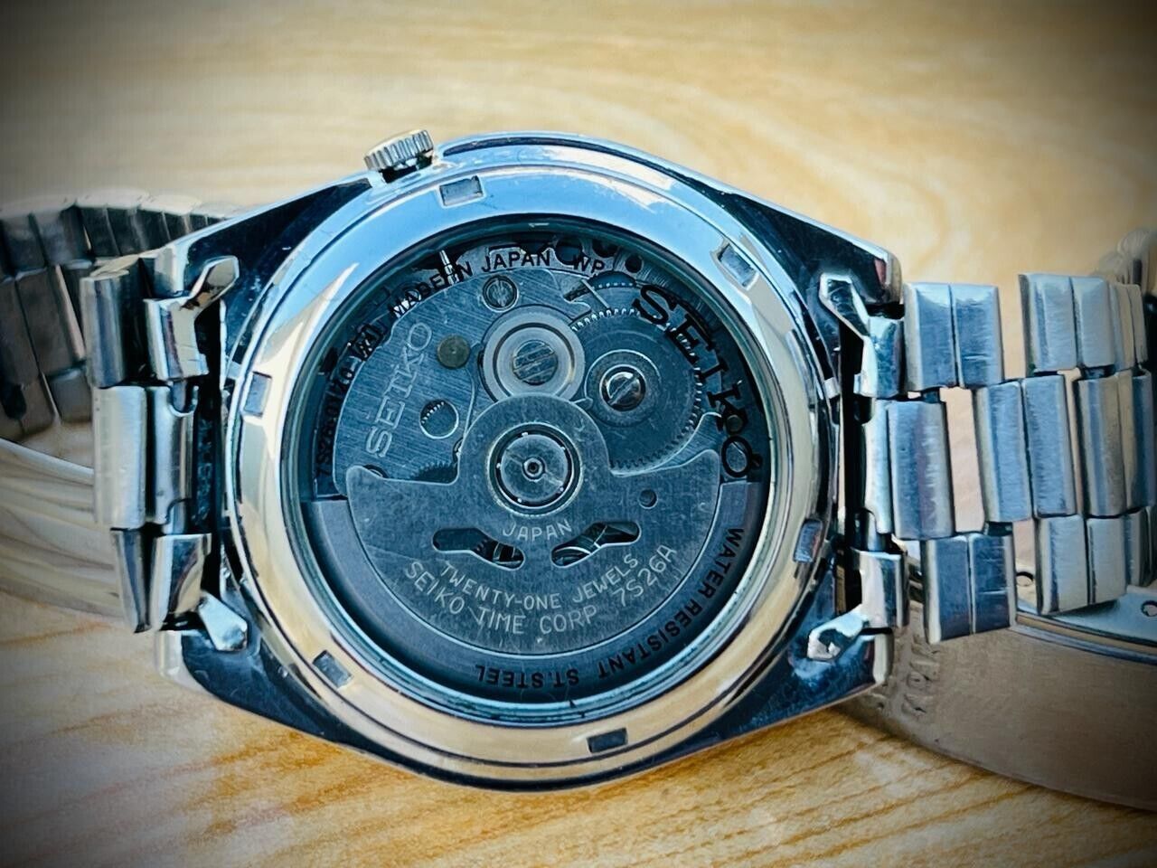 Seiko 5 Automatic 21 Jewels Unique Dial 7S26 Mens Watch 38mm