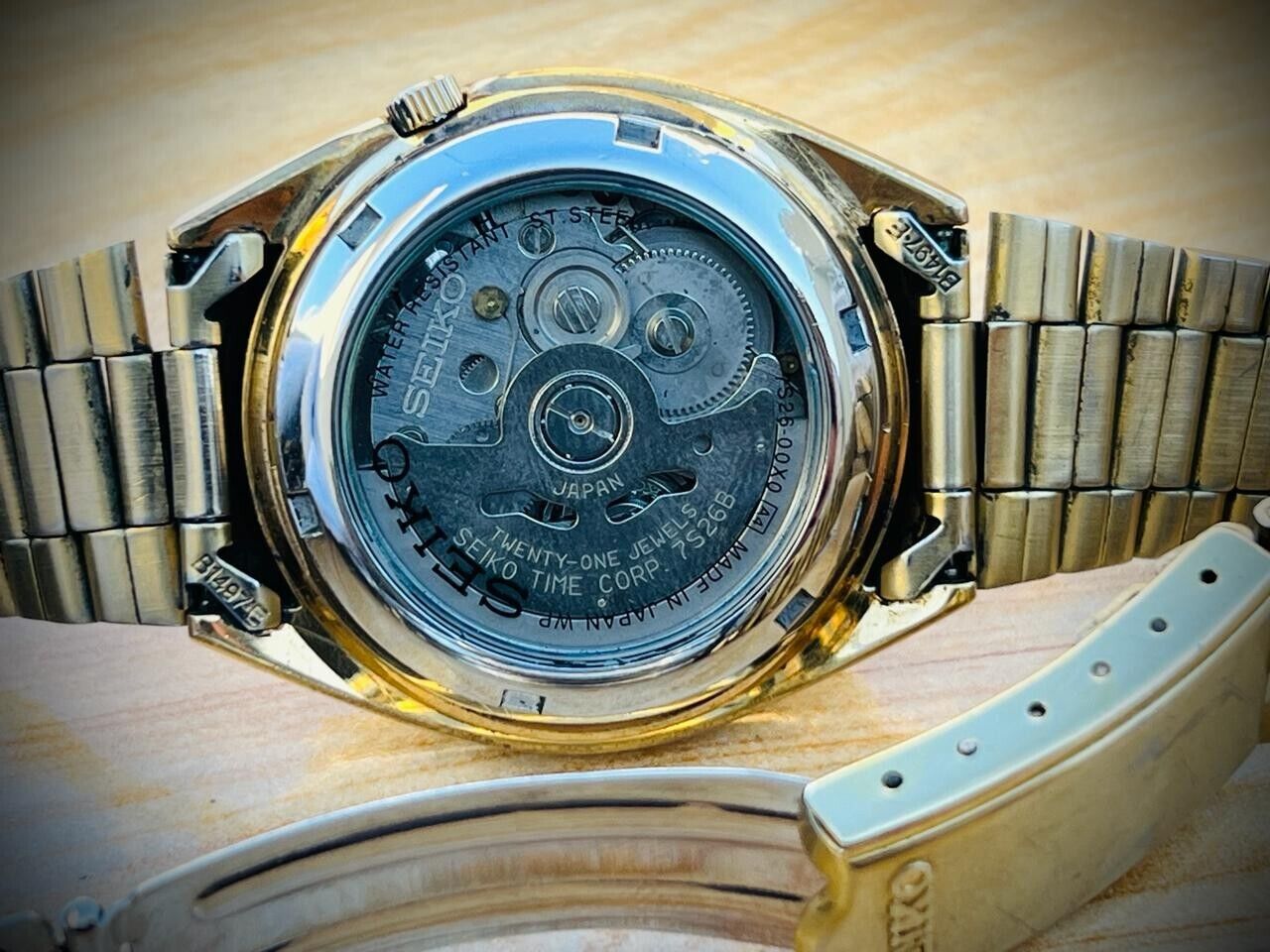 Seiko 5 Automatic Gold Dial 21 Jewels 7s26-00x0 Japan 37mm