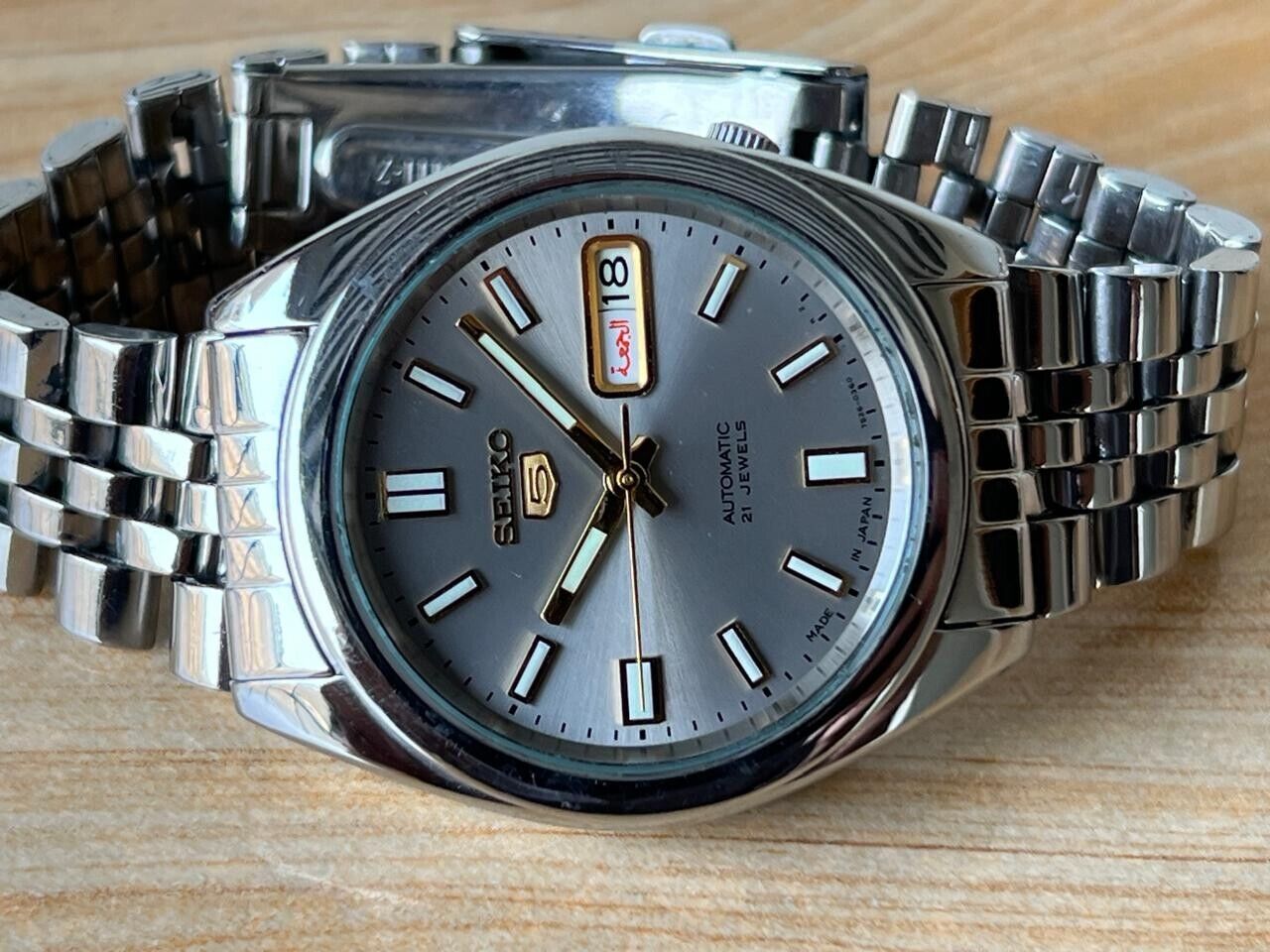 Seiko 5 Grey Dial 7s26-00x0 Automatic 21 Jewels 37mm Men’s Watch, Perfect