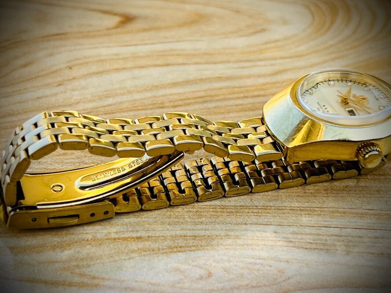 Beautiful Orient Diamond Dial Automatic Ladies Watch 50m, Perfect