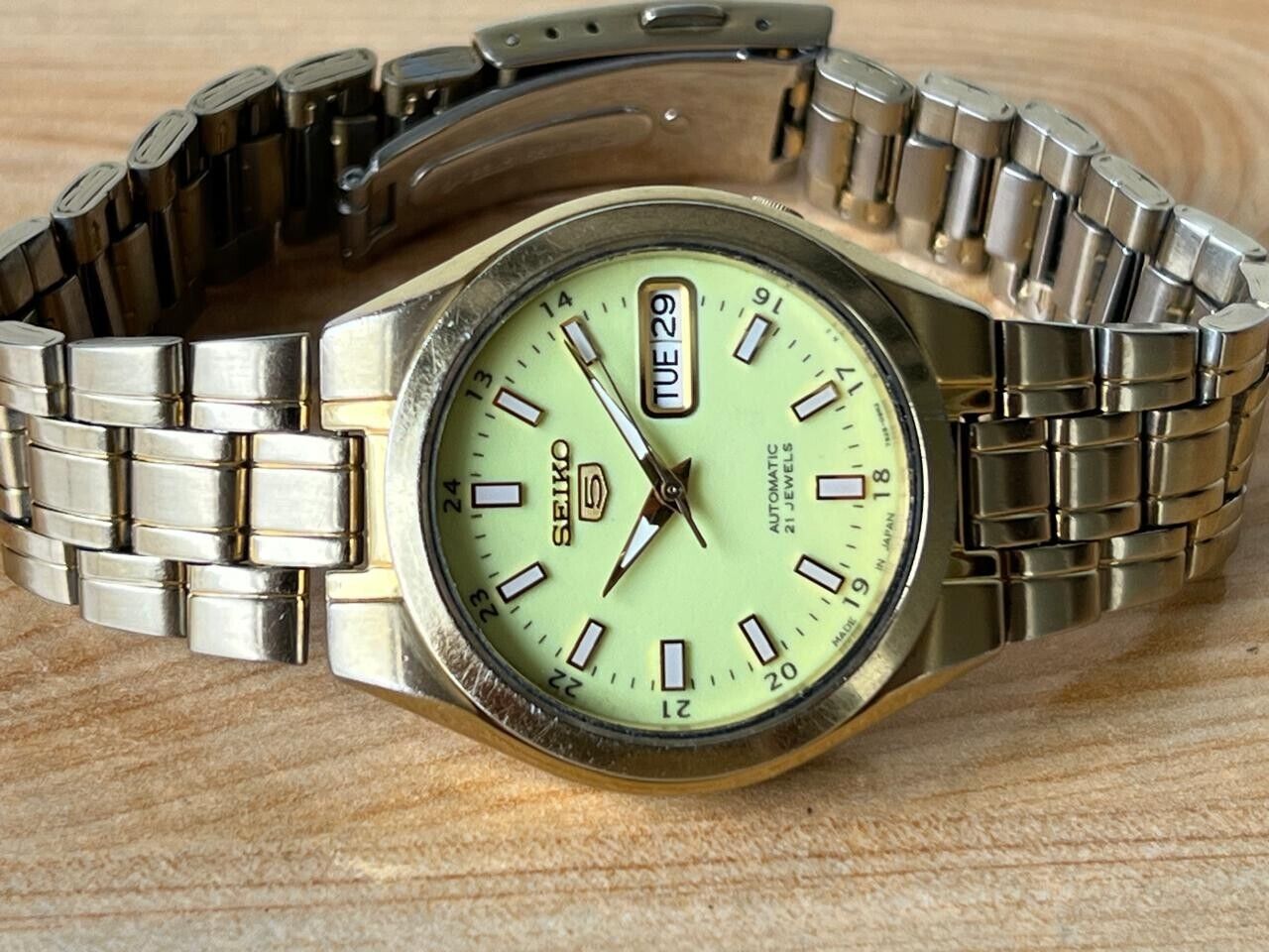 Seiko 5 Lume Dial 7s26-03e0 Automatic 21 Jewels 36mm Men’s Watch, Perfect