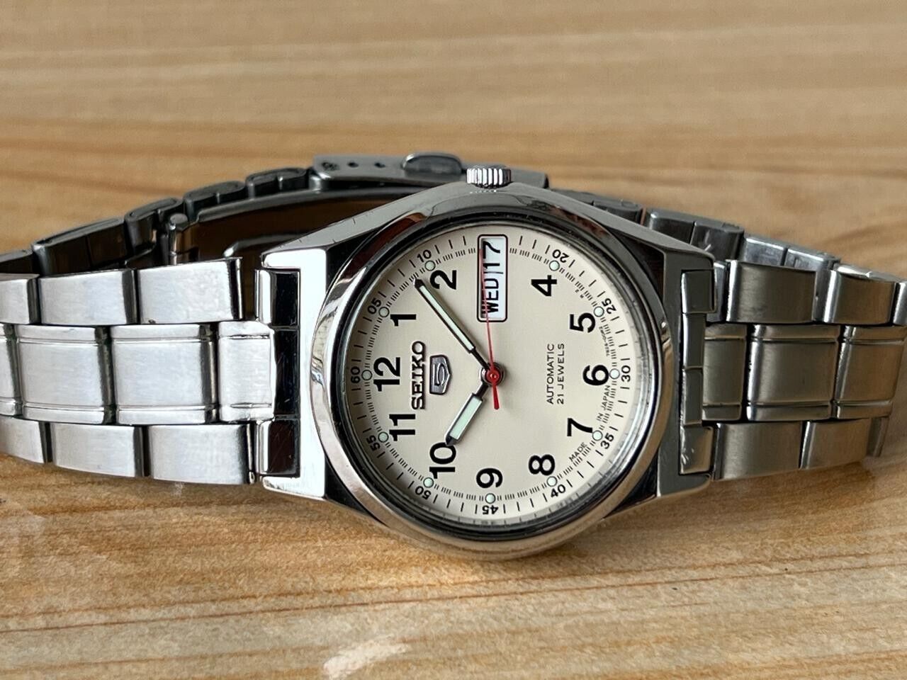 Seiko 5 Rare Dial 7s26-0450 Automatic 21 Jewels 34mm Men’s Watch, Perfect