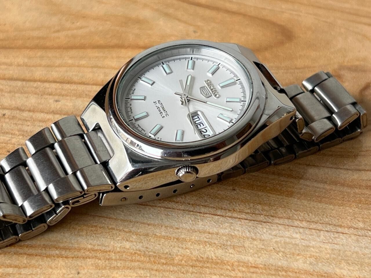 Seiko 5 Silver Dial 7s26-02s0 Automatic 21 Jewels 37mm Men’s Watch, Perfect