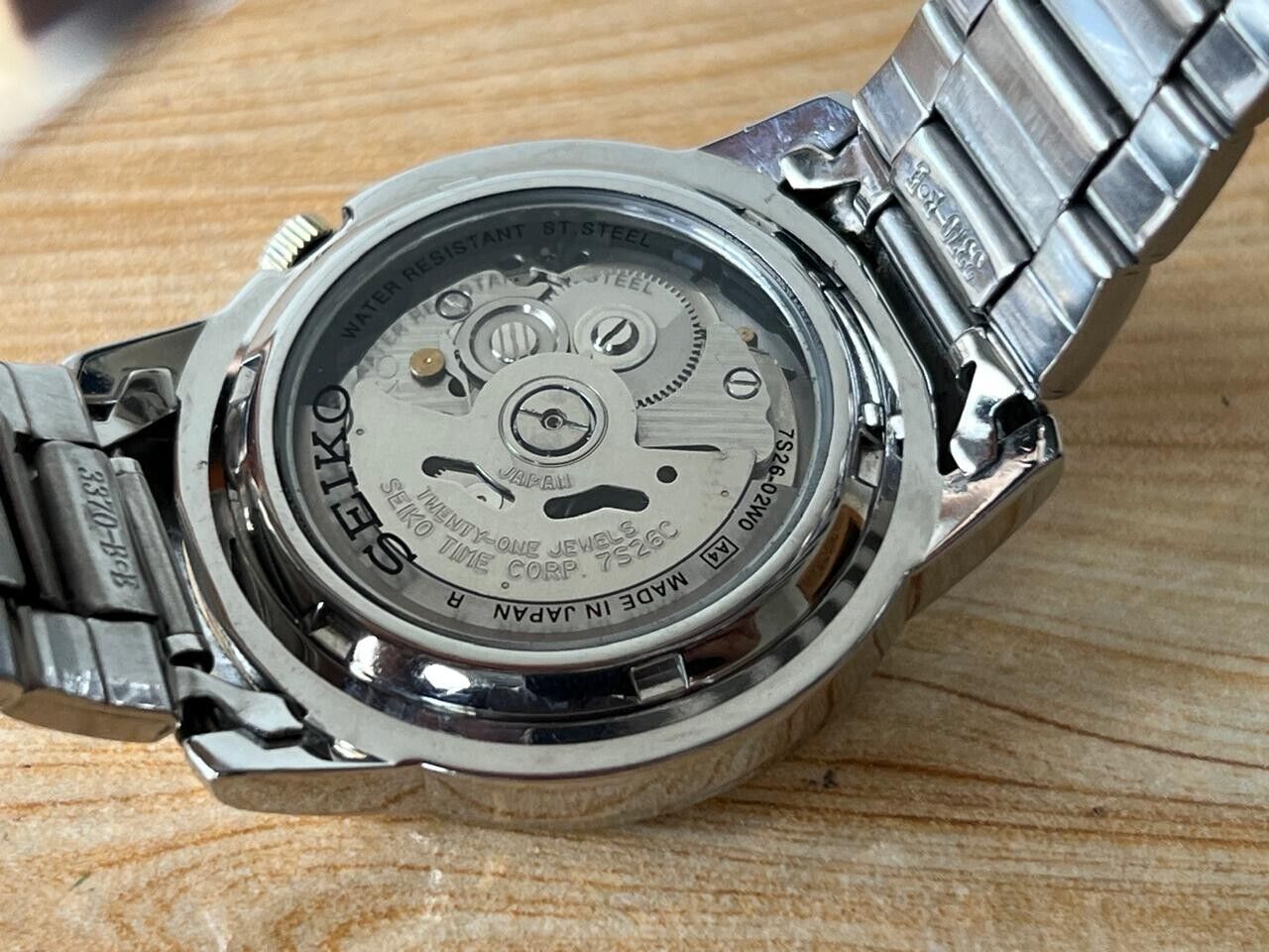 Seiko 5 Lume Dial 7s26-02w0 Automatic 21 Jewels 39mm Men’s Watch, Perfect