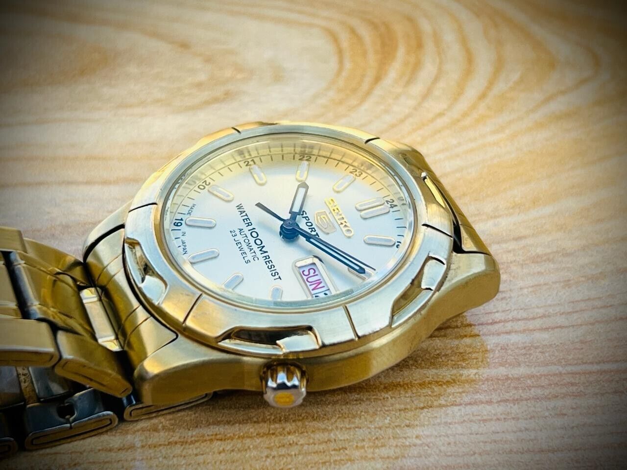 Vintage Seiko 5 Sports 100m 23 Jewels 7S36-0240 Gents Watch, Japan made 38mm
