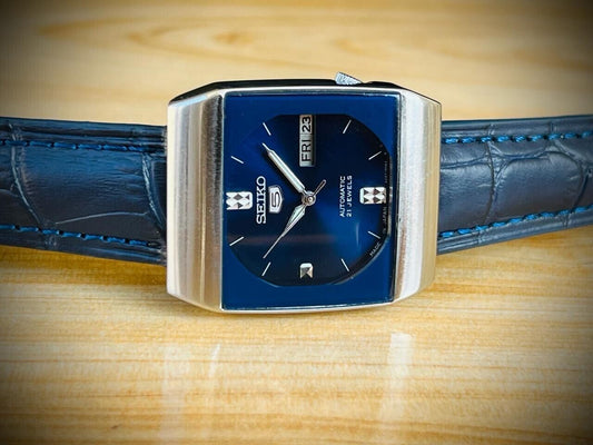 Vintage Seiko 5 Automatic Blue Dial 21 Jewels 4227-00B0, Japan 35mm