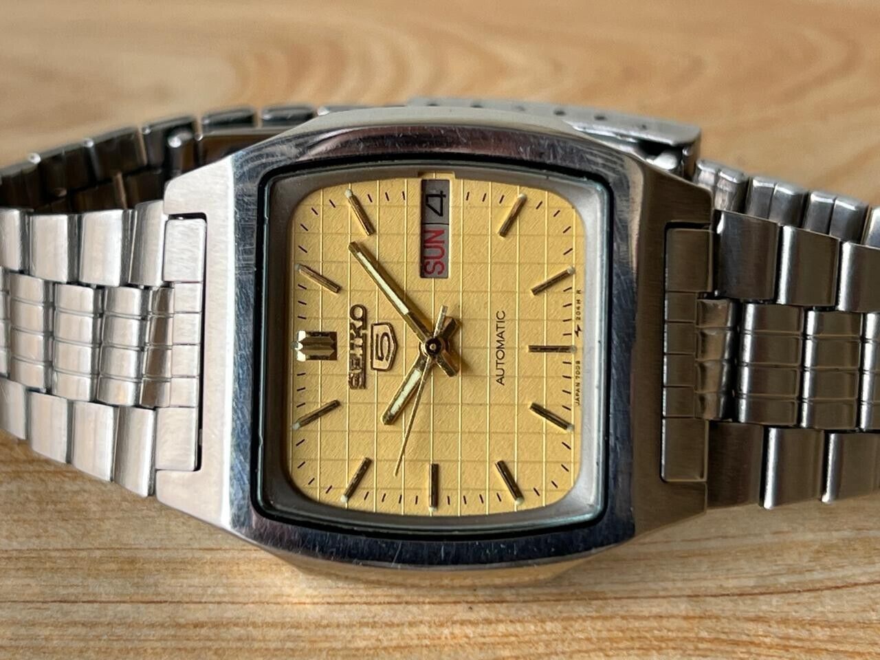 Vintage Seiko 5 Gold Dial 7009-3161 Automatic 34mm Men’s Watch, Perfect