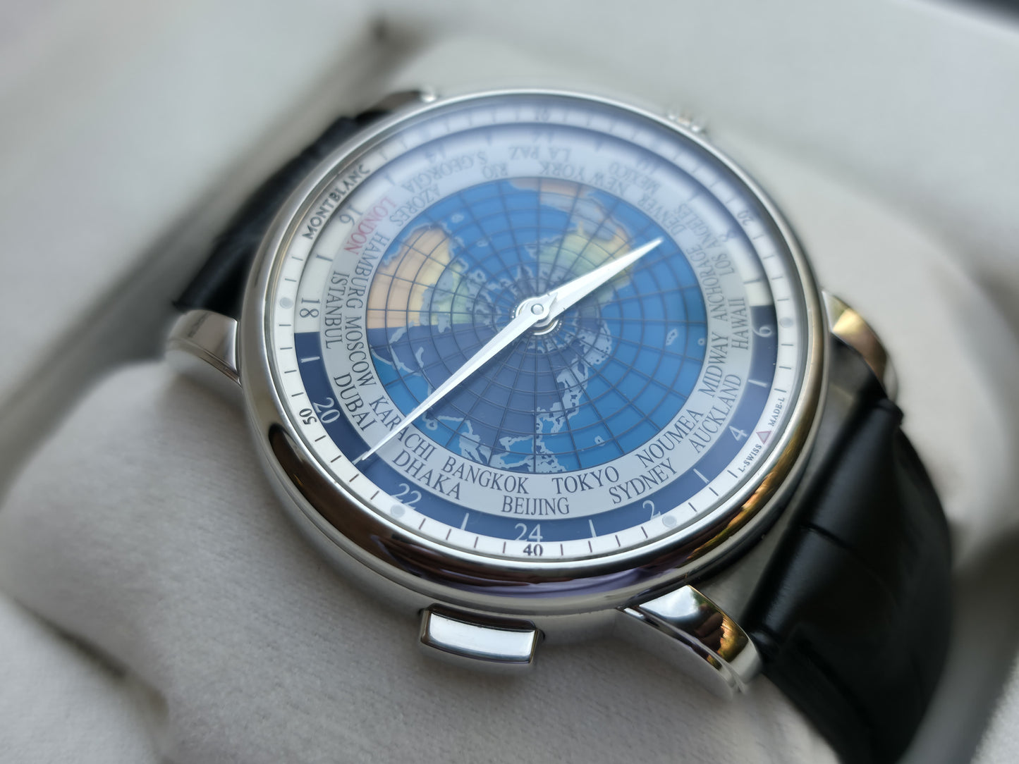 MONTBLANC ORBIS TERRARUM 4810 - 115071 Automatic World Timer Watch 43mm + Box