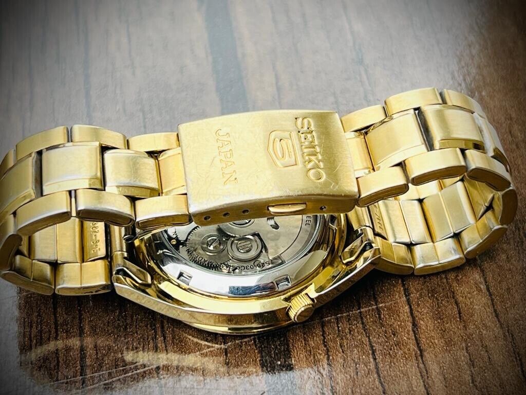 Beautiful Seiko 5 Automatic 50m 7S26-03C0 36mm Men’s Watch, Japan Made - Grab A Watch Co