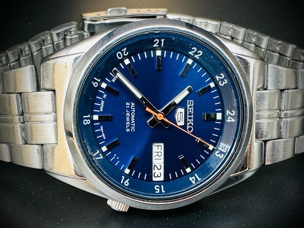 Beautiful Seiko 5 Blue dial Automatic 21 Jewels 36mm Ref:7s26/02C0 Made in Japan - Grab A Watch Co
