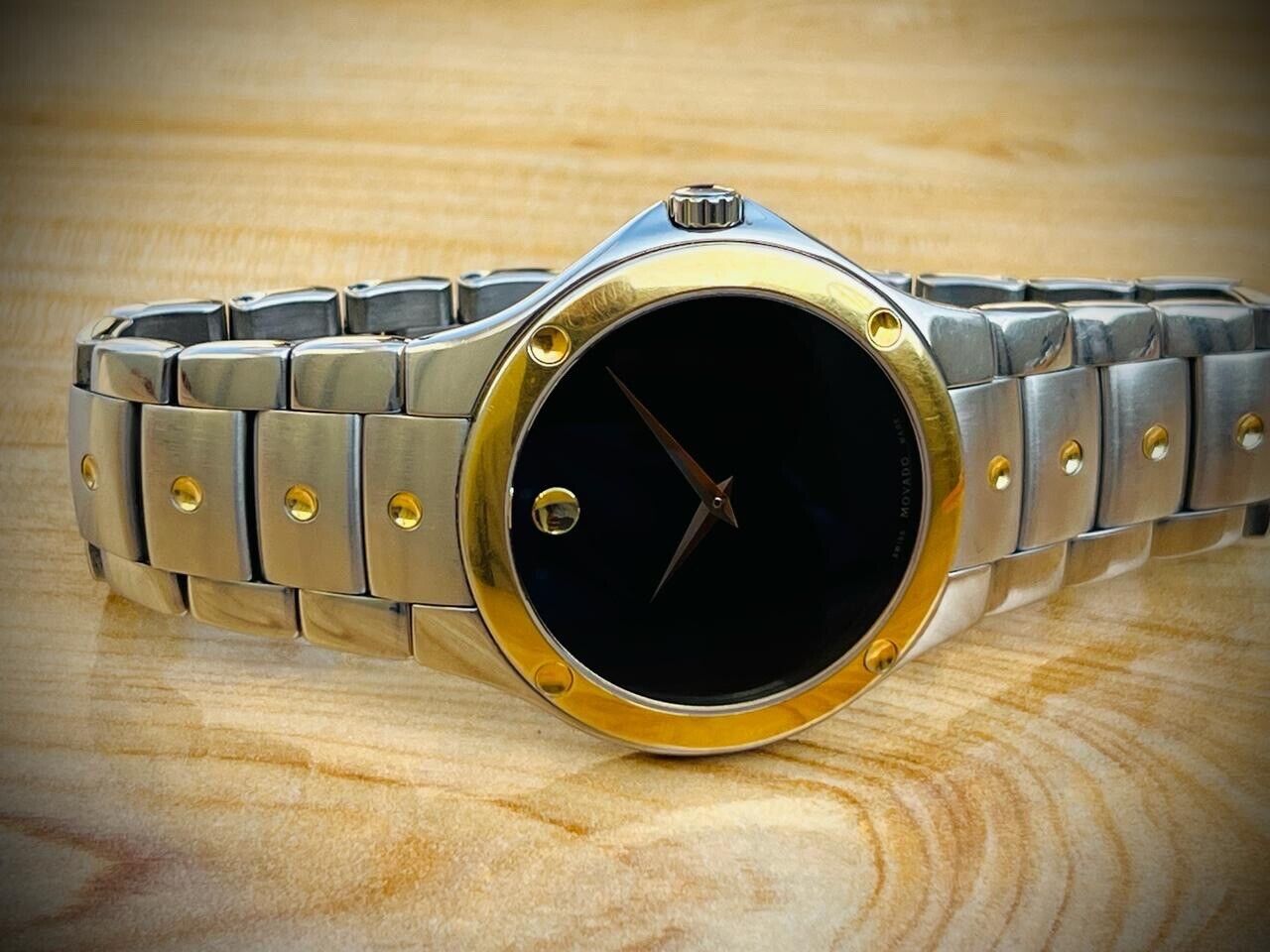 Movado S.E Sports Edition Quartz Mens Watch 40mm Swiss made , Perfect, 2/Tone - Grab A Watch Co