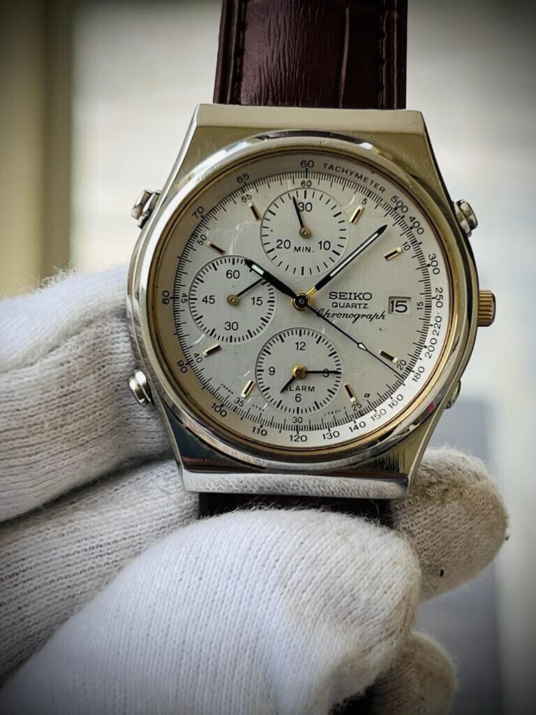 Rare Seiko Chronograph Quartz 7T32-7A20 Mens Watch 37mm - Grab A Watch Co